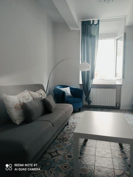 Appartement Le Finestre Sul Borgo 1 à Parme Extérieur photo