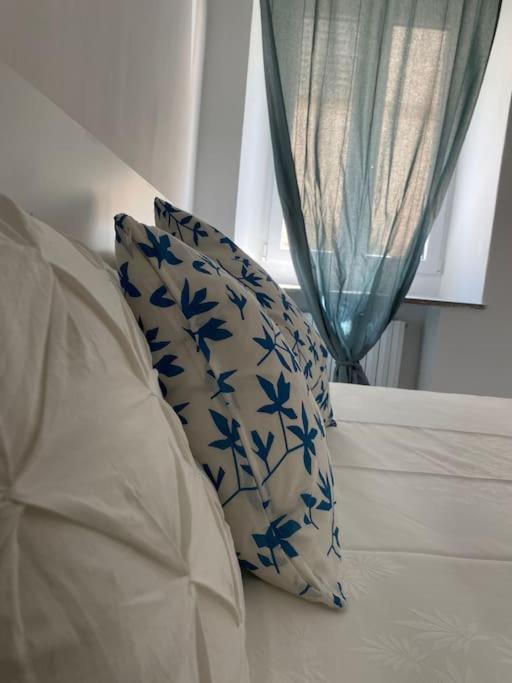 Appartement Le Finestre Sul Borgo 1 à Parme Extérieur photo